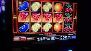 r77 casino